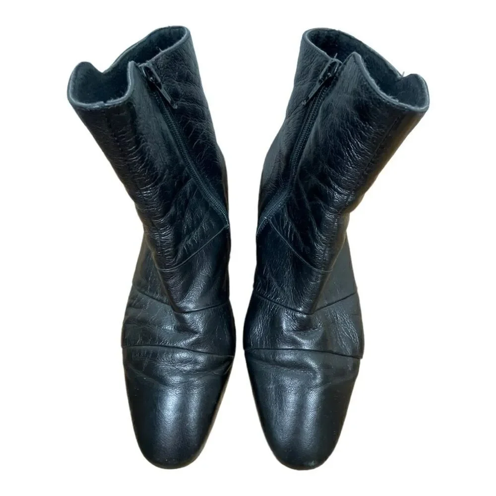 Munro american women